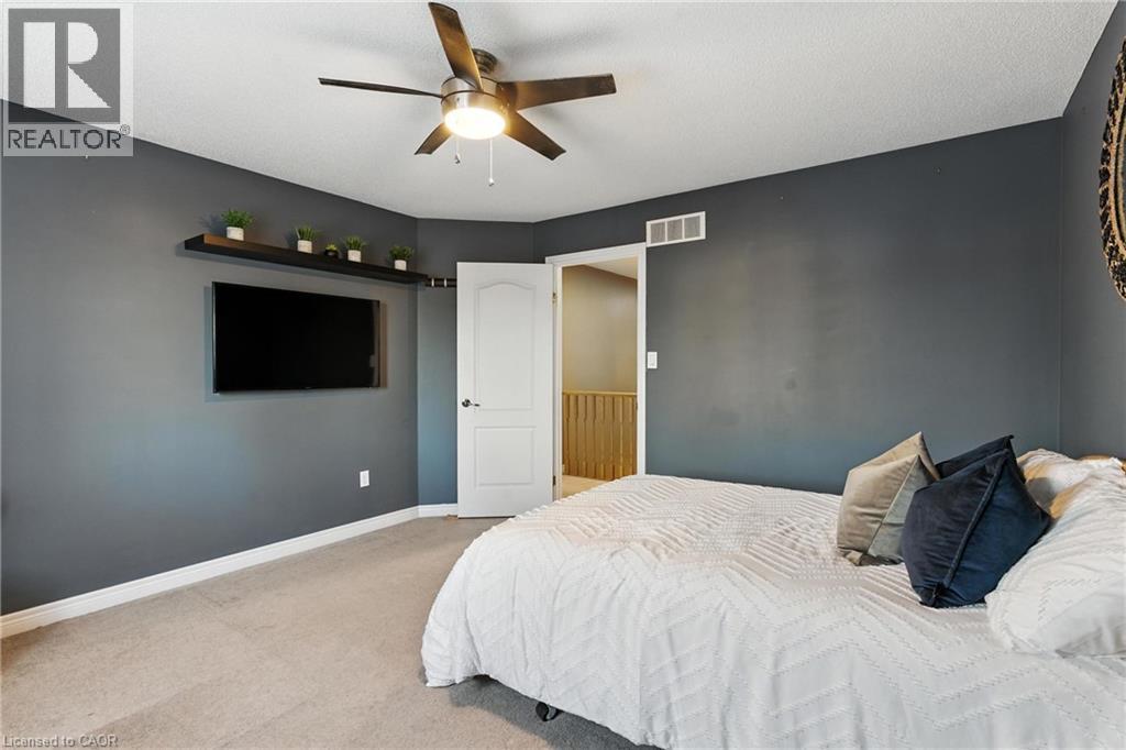 Photo 36 of 114 Armour Crescent, Hamilton ON
