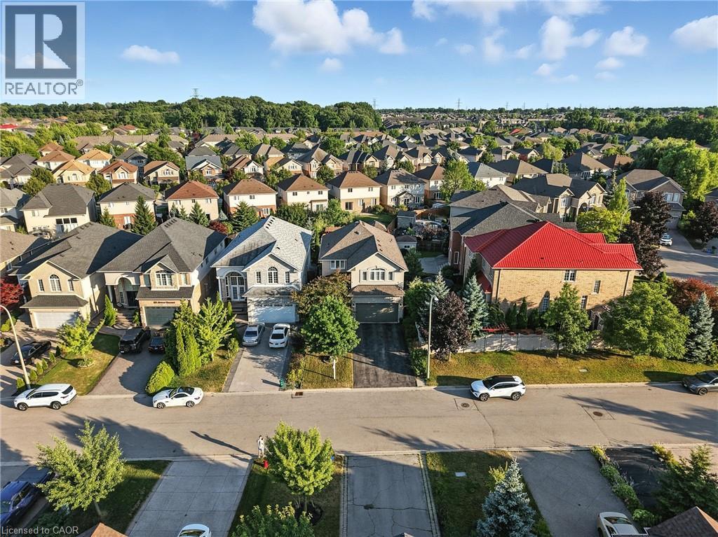 Photo 24 of 114 Armour Crescent, Hamilton ON