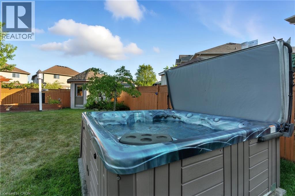 Photo 45 of 114 Armour Crescent, Hamilton ON
