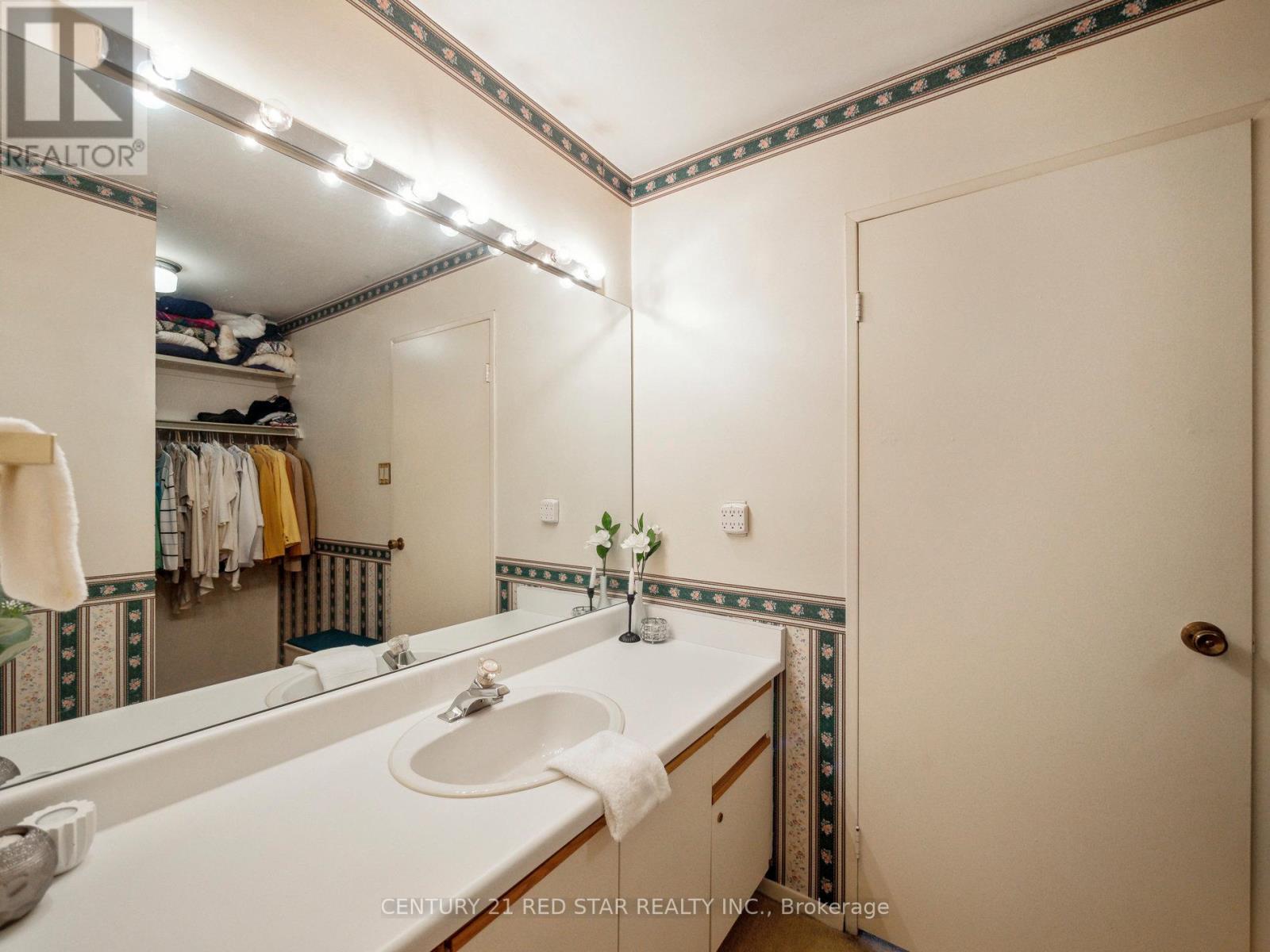Photo 17 of 332 4001 Don Mills Road, Toronto ON