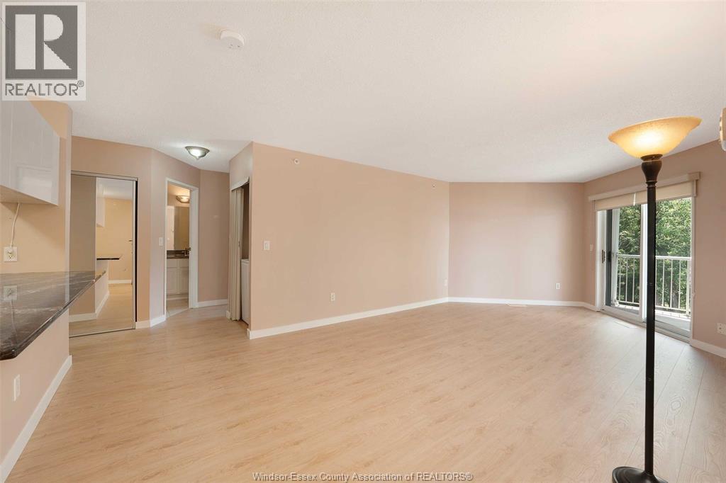 Photo 10 of 40 Adams Lane Unit 410, Lasalle ON