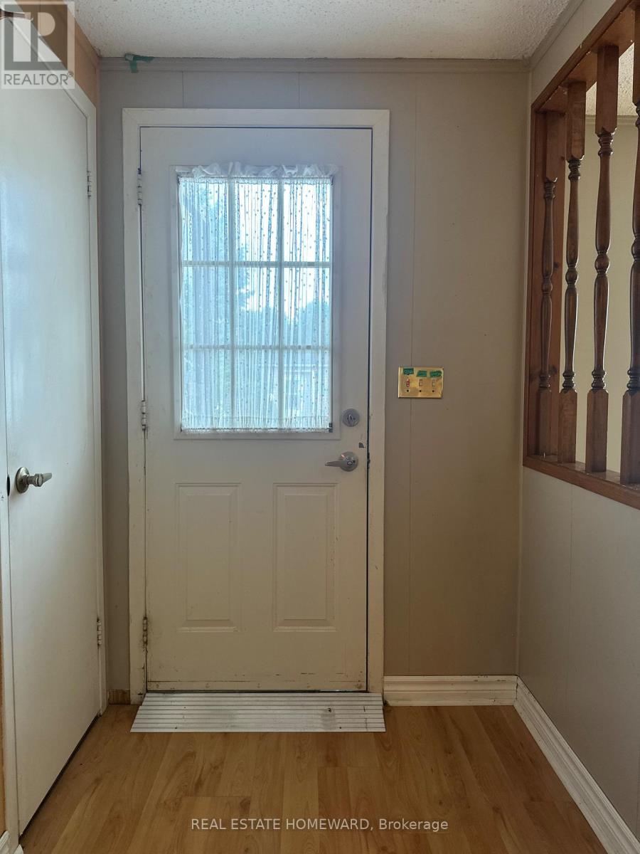 Photo 10 of 14 Heritage Lane, Clarington ON