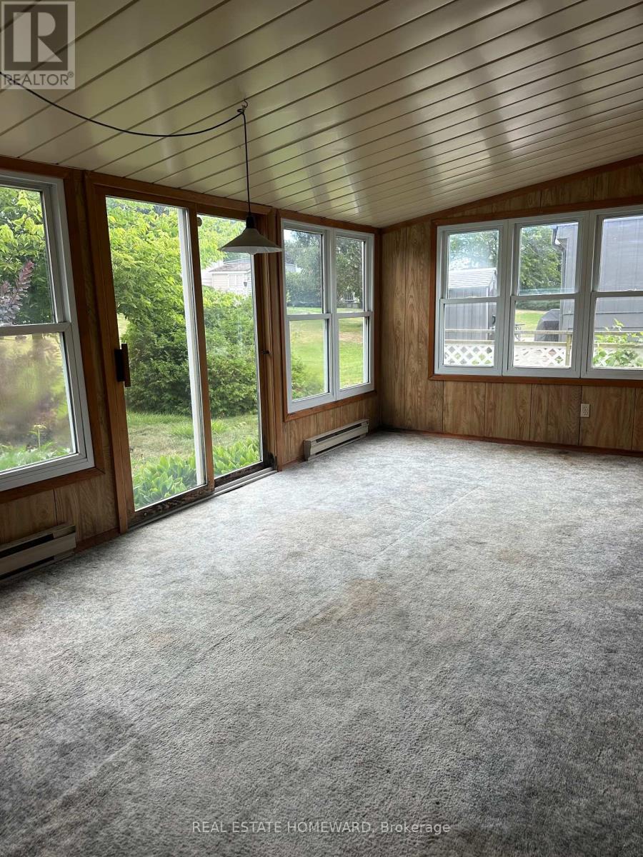 Photo 31 of 14 Heritage Lane, Clarington ON