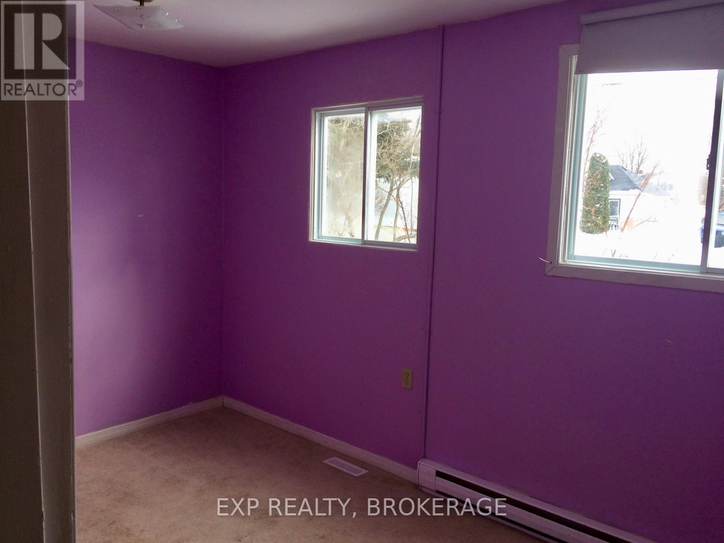 Photo 10 of 35 Maccauley Street, Kingston ON