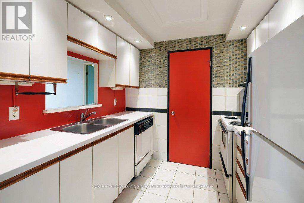 Photo 25 of 411 35 Holland Avenue, Ottawa ON