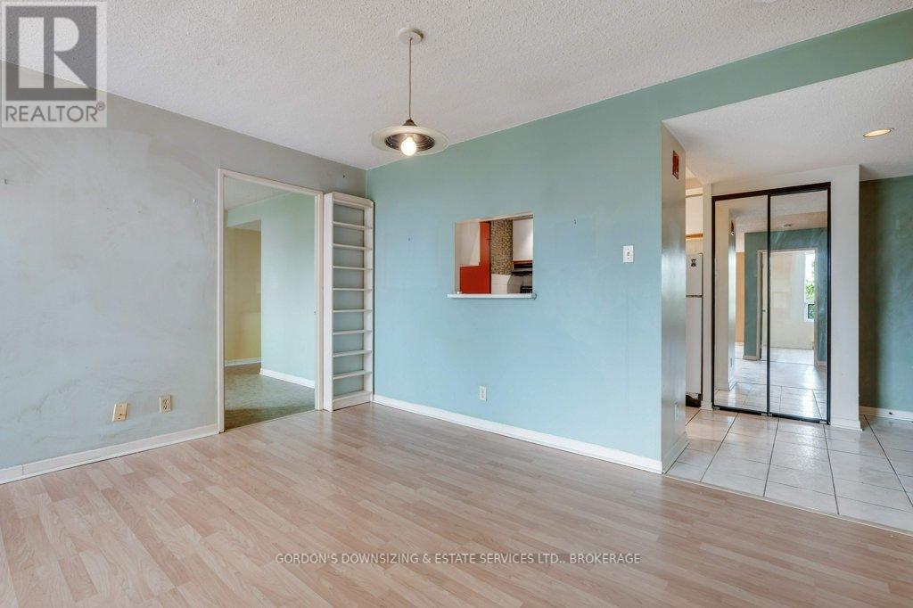 Photo 34 of 411 35 Holland Avenue, Ottawa ON
