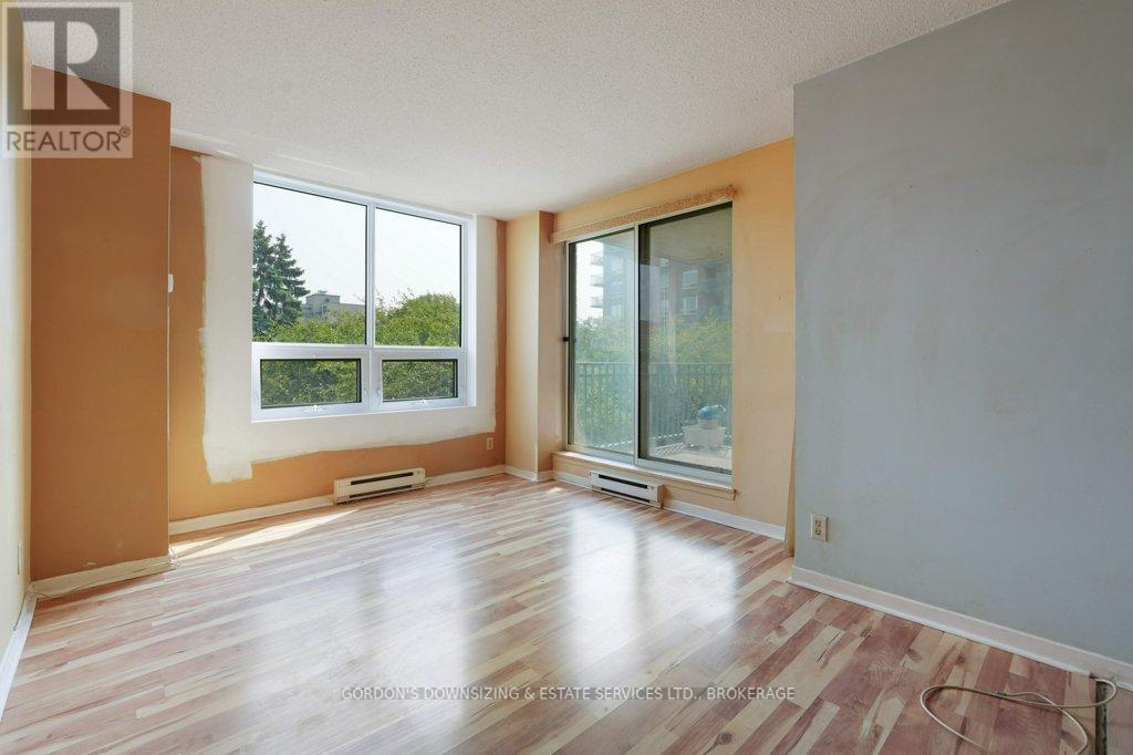 Photo 13 of 411 35 Holland Avenue, Ottawa ON
