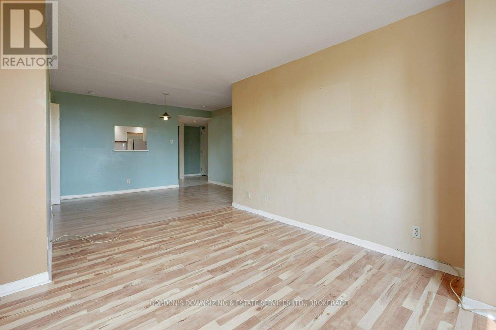 Photo 5 of 411 35 Holland Avenue, Ottawa ON