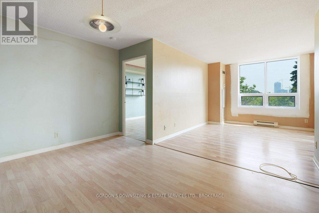 Photo 10 of 411 35 Holland Avenue, Ottawa ON