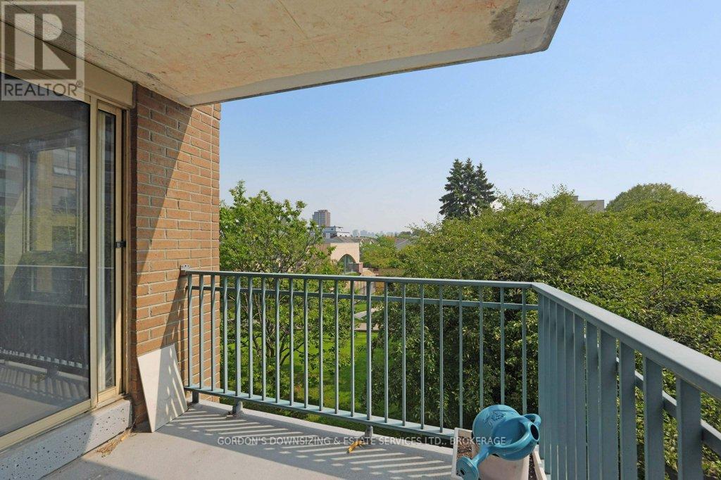 Photo 2 of 411 35 Holland Avenue, Ottawa ON