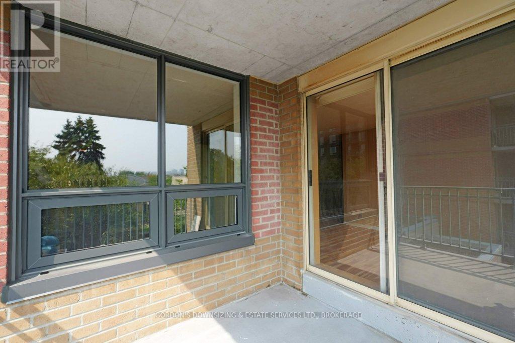 Photo 8 of 411 35 Holland Avenue, Ottawa ON