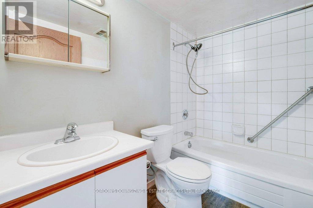 Photo 22 of 411 35 Holland Avenue, Ottawa ON