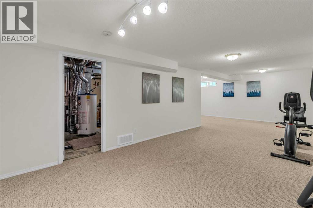 Photo 10 of 183 Macewan Ridge Close Nw, Calgary AB