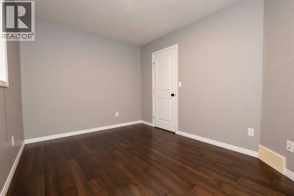 Photo 12 of 6602 89 Street, Grande Prairie AB