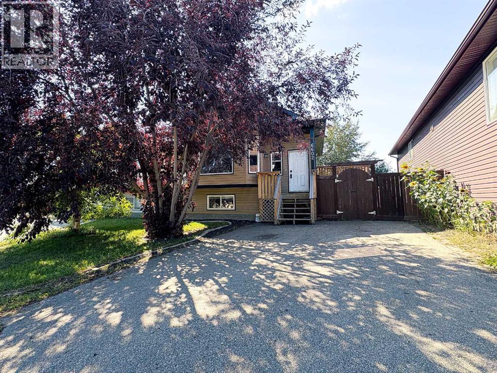 Photo 3 of 6602 89 Street, Grande Prairie AB