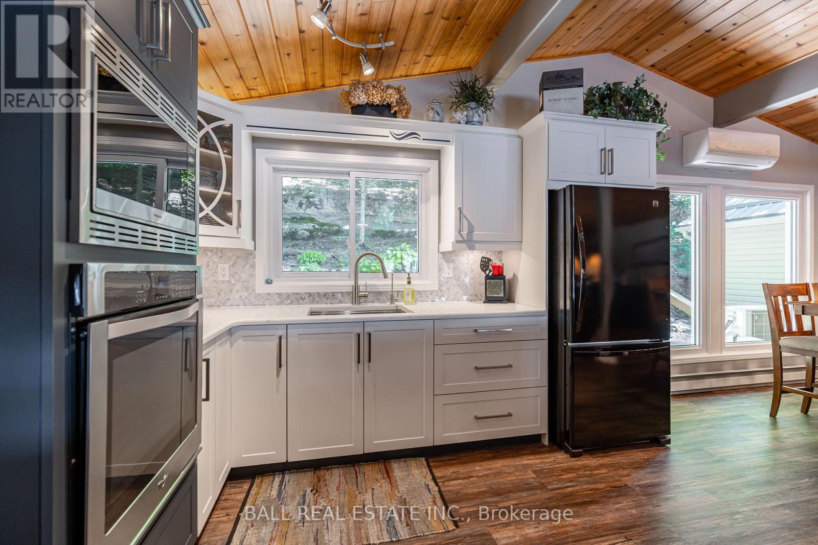 Photo 39 of 27 Maplewood Court, Trent Lakes ON