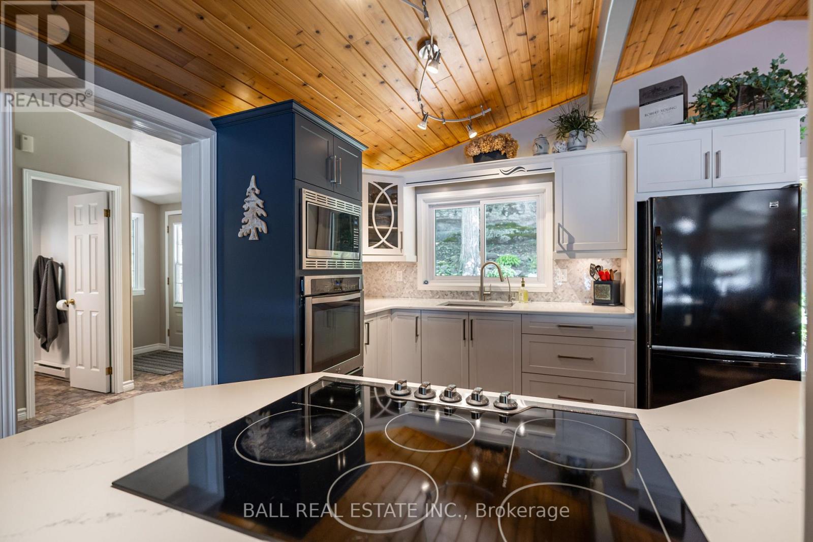 Photo 24 of 27 Maplewood Court, Trent Lakes ON
