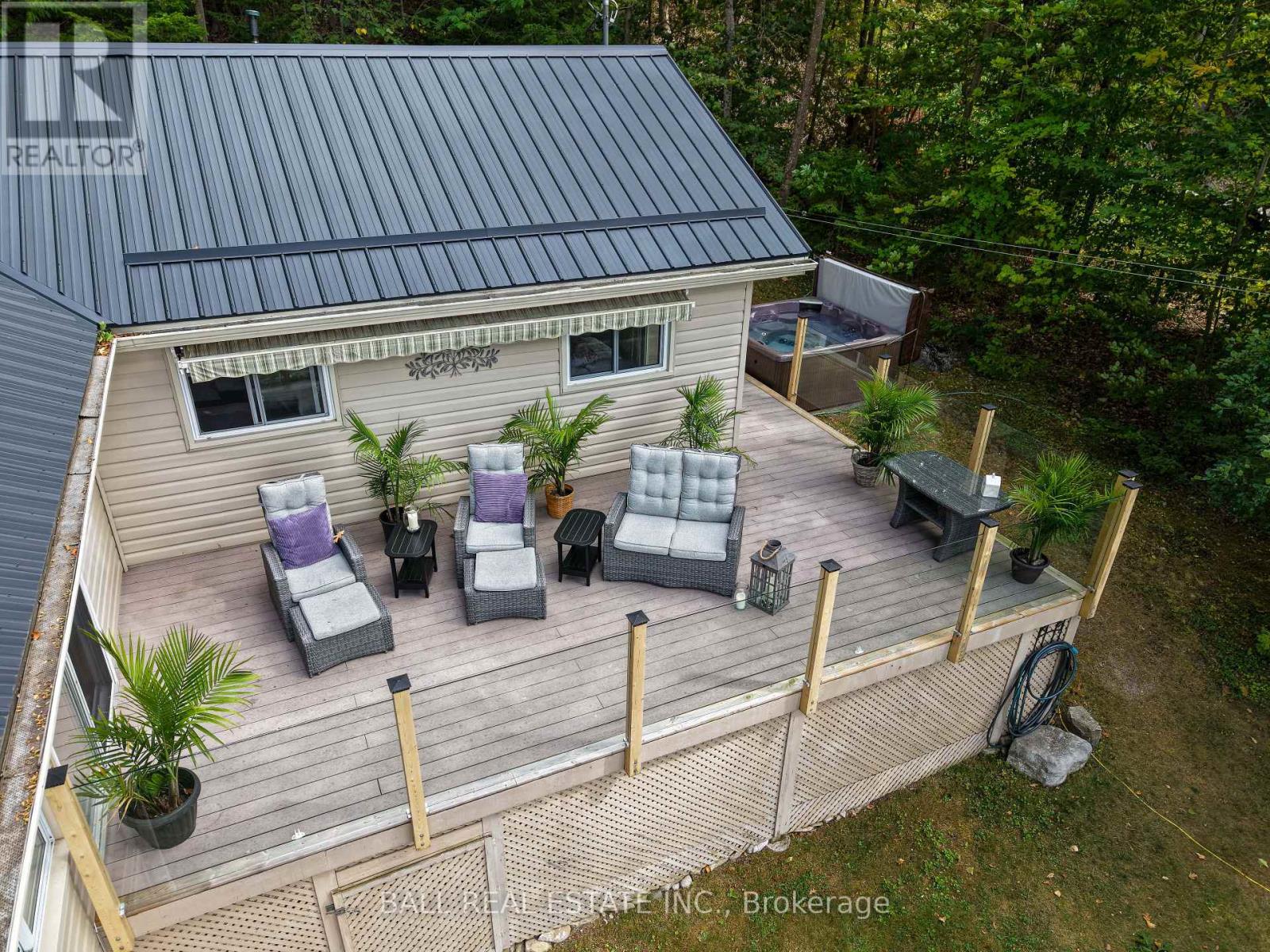 Photo 34 of 27 Maplewood Court, Trent Lakes ON
