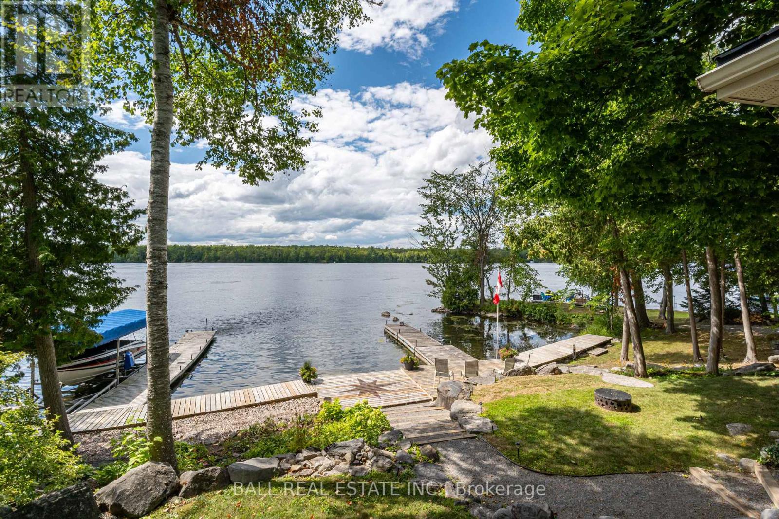 Photo 16 of 27 Maplewood Court, Trent Lakes ON
