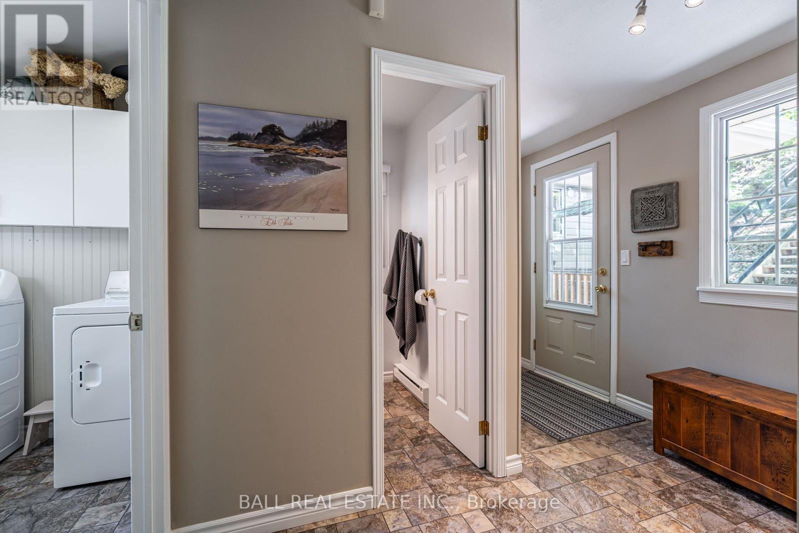 Photo 12 of 27 Maplewood Court, Trent Lakes ON