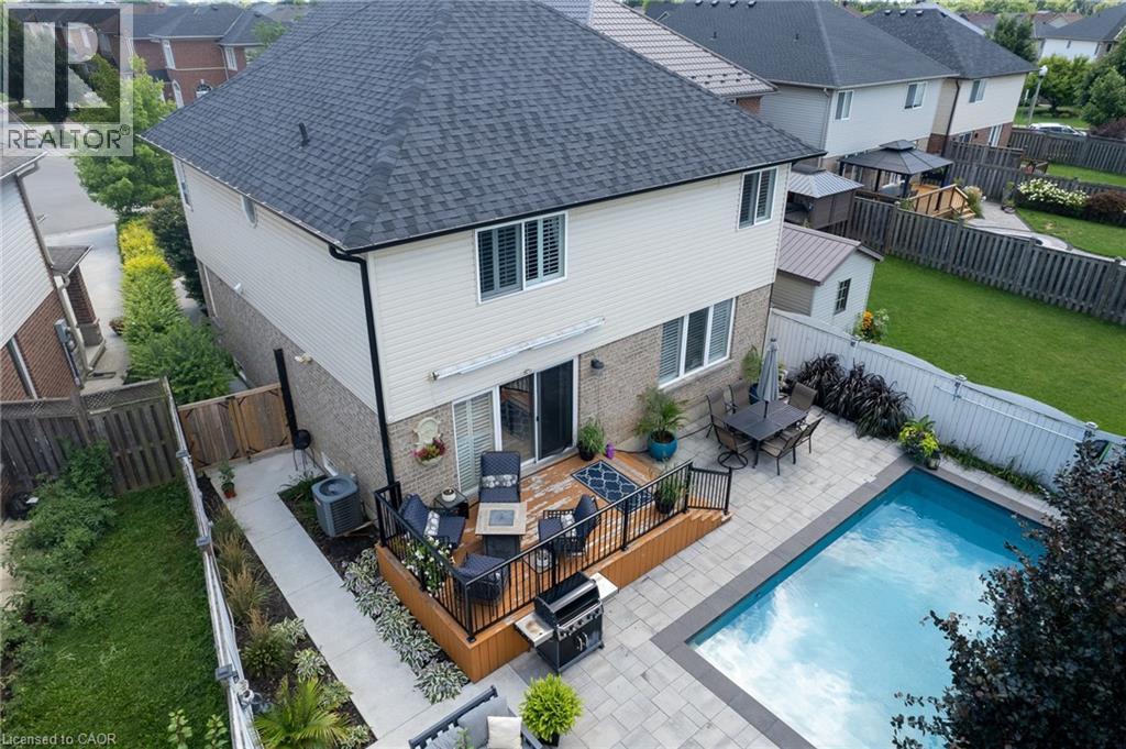 Photo 35 of 274 Springvalley Crescent, Hamilton ON