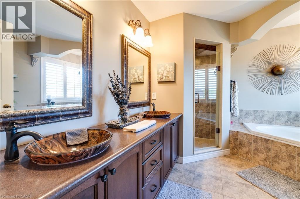 Photo 15 of 274 Springvalley Crescent, Hamilton ON