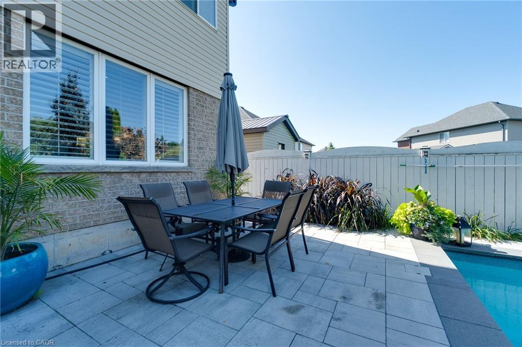 Photo 46 of 274 Springvalley Crescent, Hamilton ON