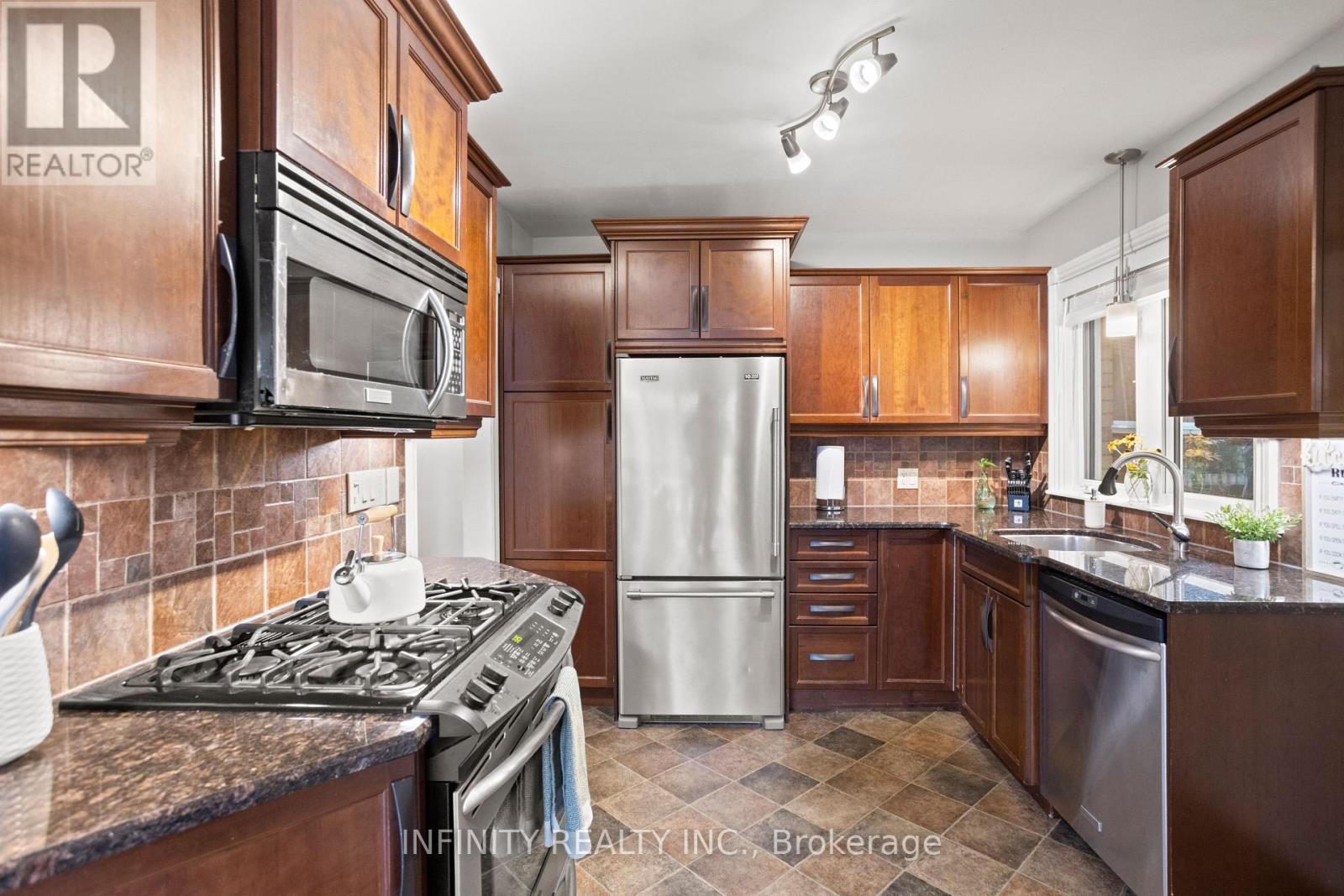 Photo 48 of 190 Inkerman Street, St Thomas ON