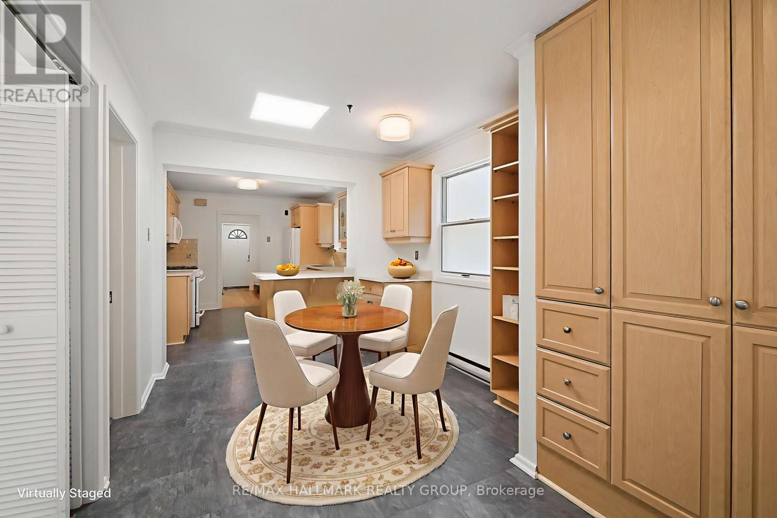Photo 15 of 82 Laurentian Place, Ottawa ON