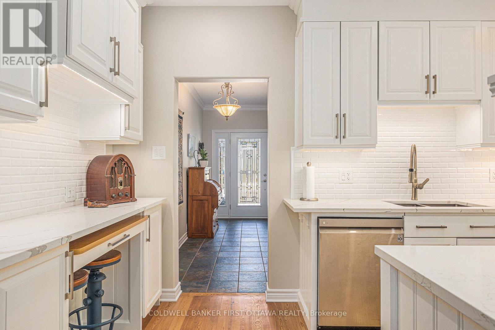 Photo 5 of 475 Moffatt Street, Carleton Place ON