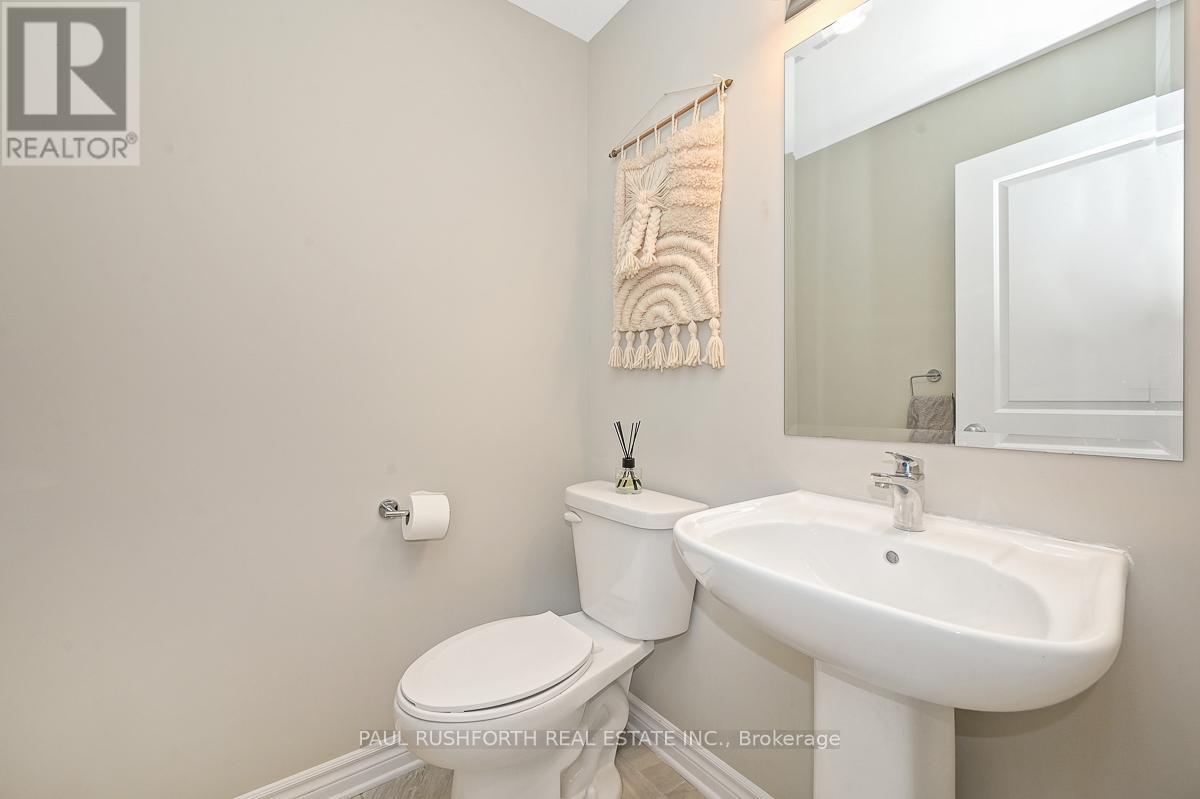 Photo 22 of 104 Livorno Court, Ottawa ON