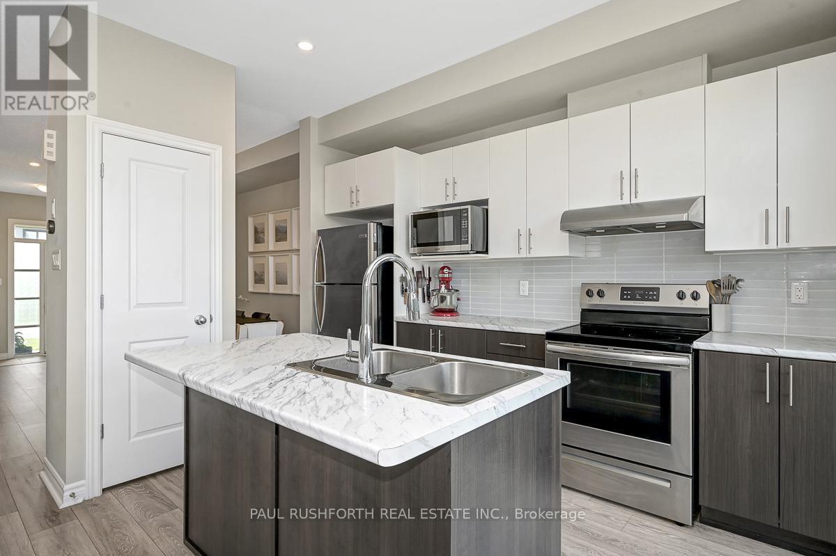 Photo 19 of 104 Livorno Court, Ottawa ON