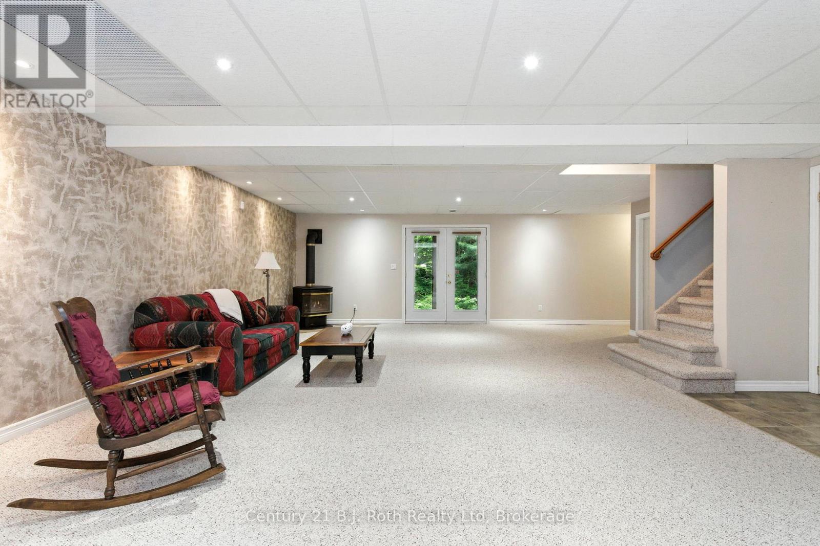 Photo 28 of 1749 Golf Link Road, Tiny ON
