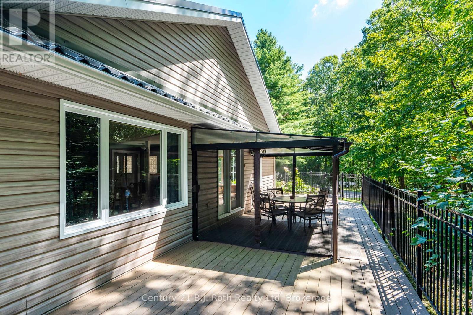Photo 37 of 1749 Golf Link Road, Tiny ON