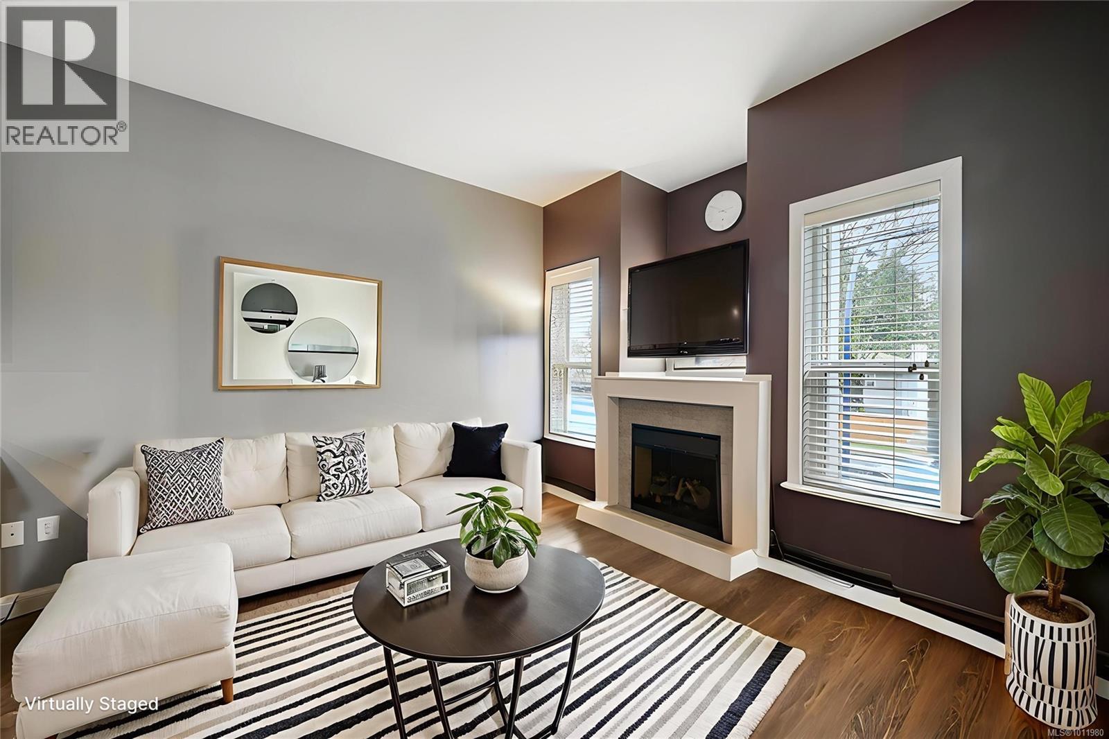 Photo 8 of 860 Brock Ave, Langford BC