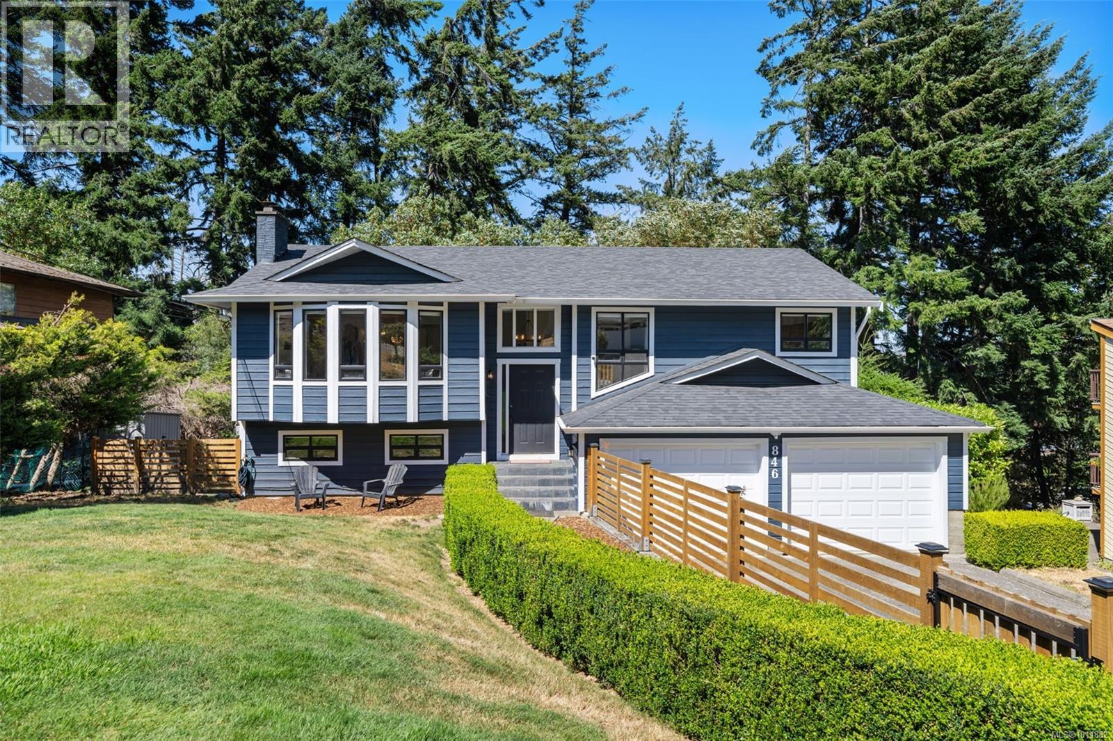  846 Cecil Blogg Drive, Colwood