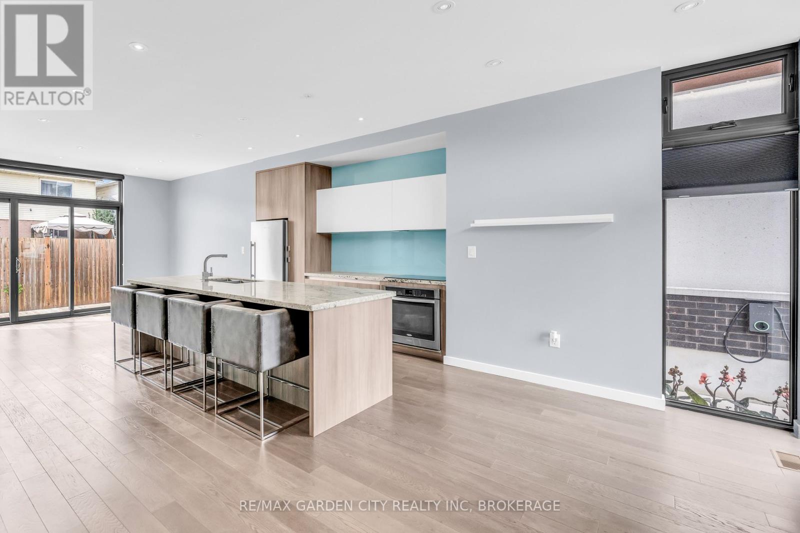 Photo 39 of 12 1 2 Beamer Court, Thorold ON