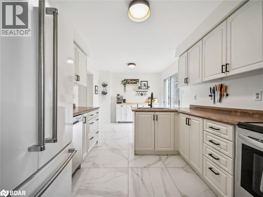 Photo 2 of 8 Darren Drive, Essa ON