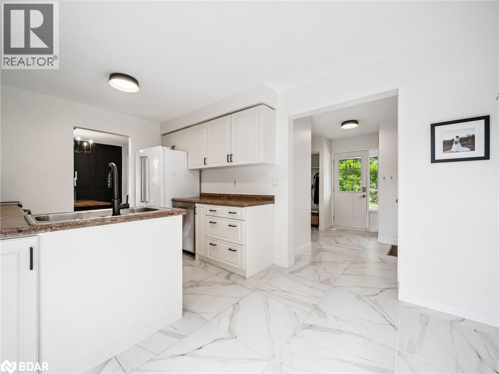 Photo 41 of 8 Darren Drive, Essa ON