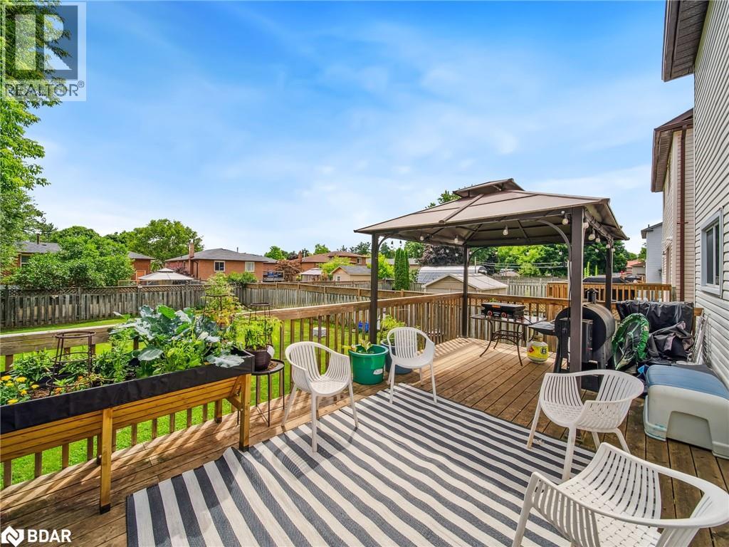 Photo 38 of 8 Darren Drive, Essa ON