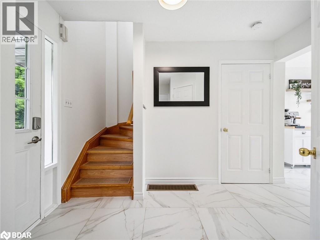 Photo 33 of 8 Darren Drive, Essa ON