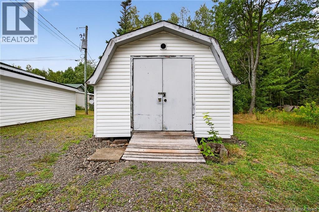 Photo 3 of 2135 Elmwood, Moncton NB
