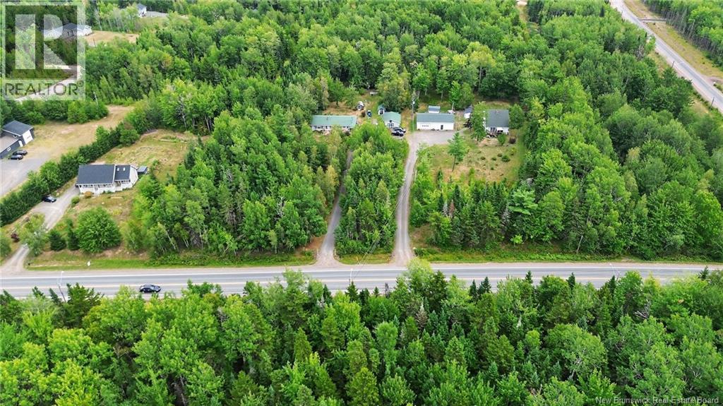 Photo 10 of 2135 Elmwood, Moncton NB