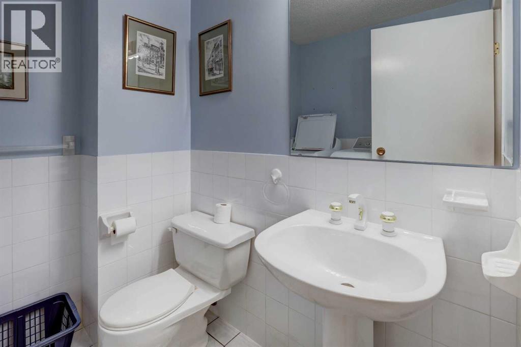 Photo 1 of 5601 Dalcastle Hill Nw, Calgary AB