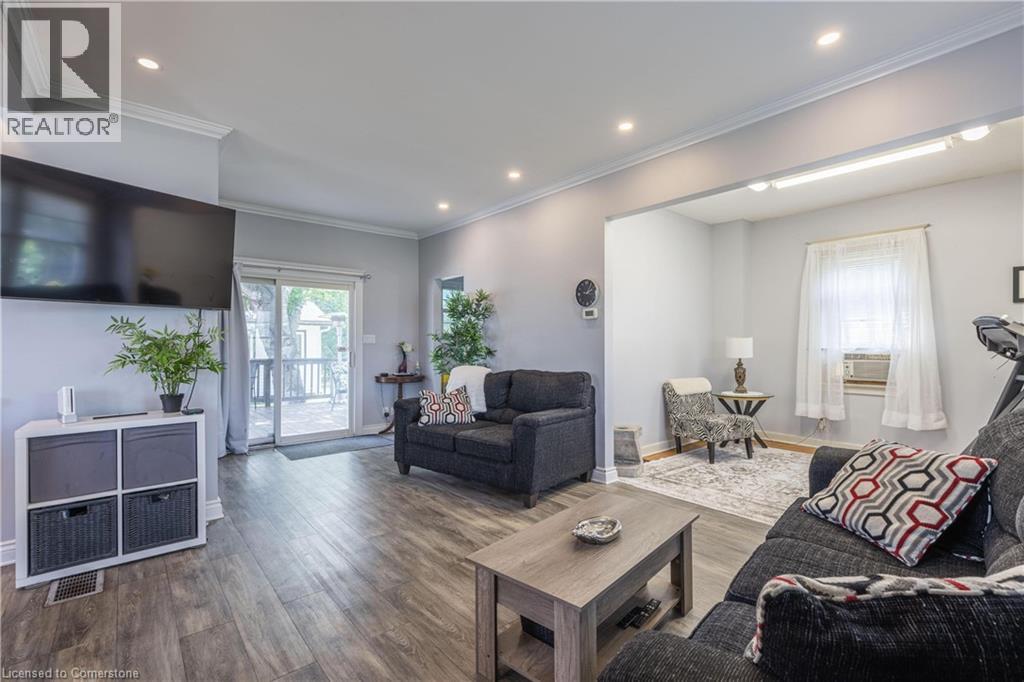 Photo 1 of 649 Lakeshore Road, Niagaraonthelake ON