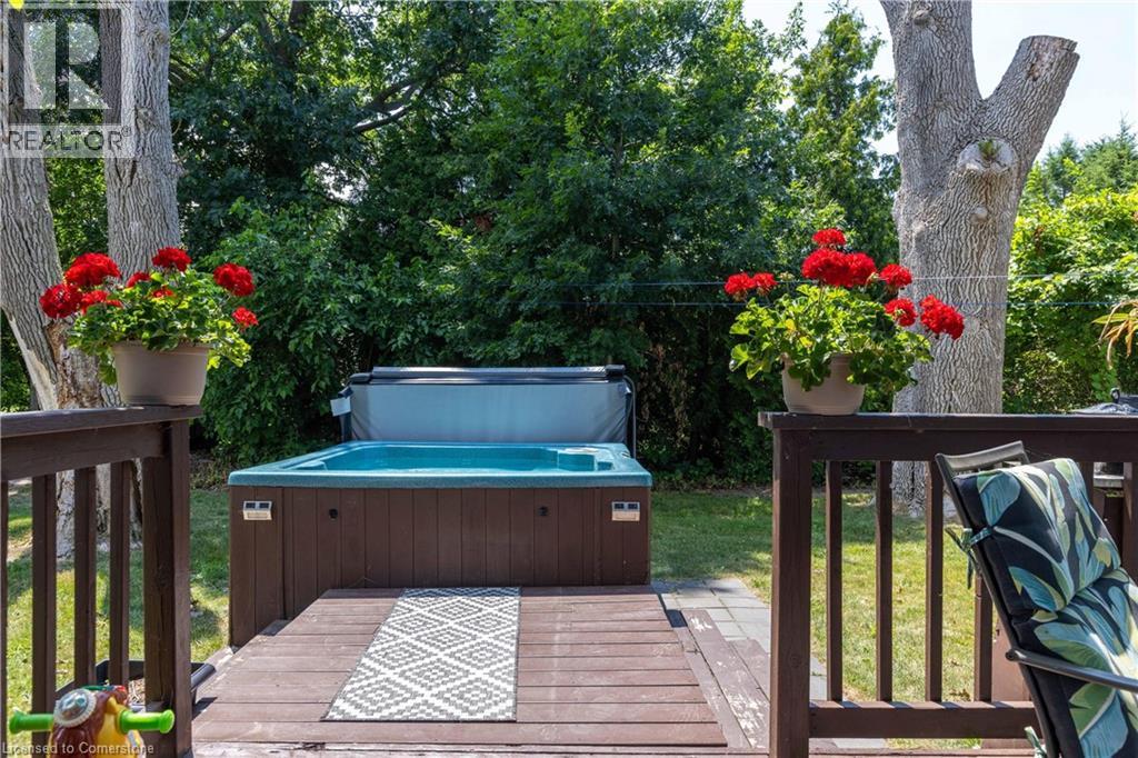 Photo 30 of 649 Lakeshore Road, Niagaraonthelake ON