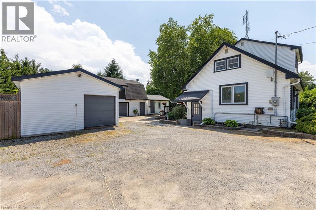 Photo 36 of 649 Lakeshore Road, Niagaraonthelake ON