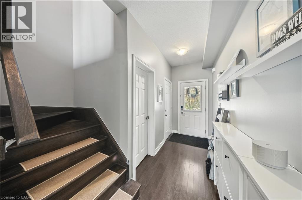 Photo 39 of 22 Madonna Drive, Hamilton ON