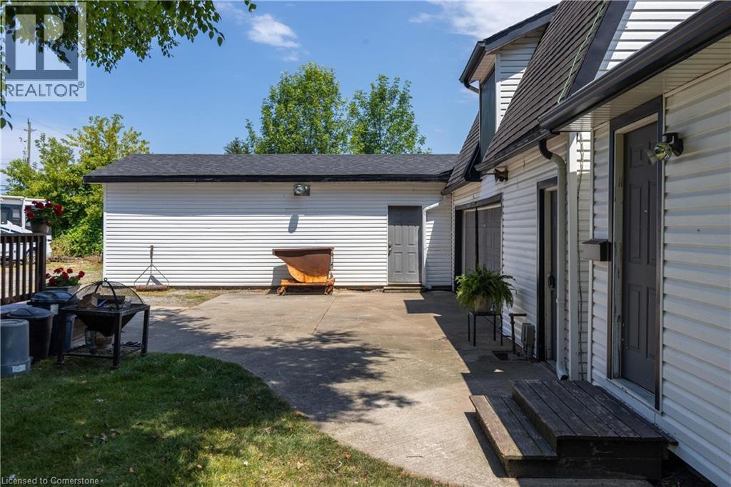 Photo 5 of 649 Lakeshore Road, Niagaraonthelake ON