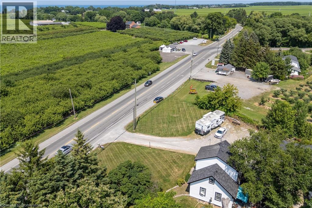 Photo 6 of 649 Lakeshore Road, Niagaraonthelake ON